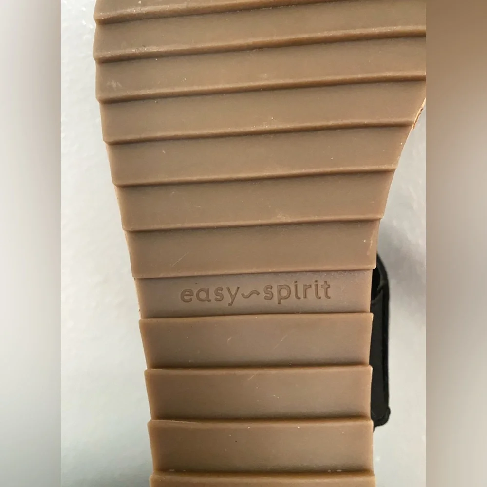 EASY SPIRIT … WOMENS Black and Tan Woven Wedges